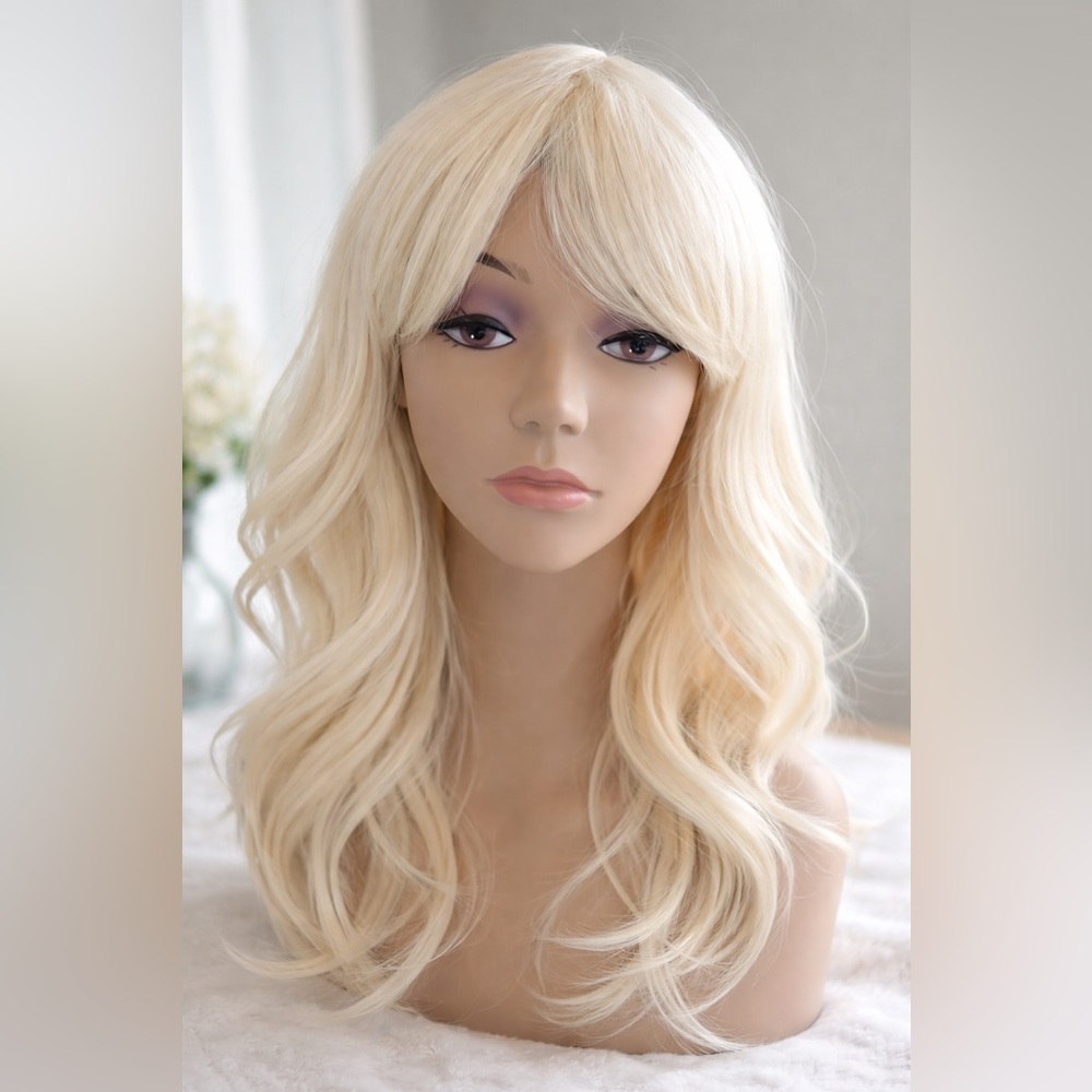 Soft Wavy Layers | Natural Look | Mines Dyamond synthetic wig